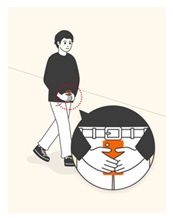 スマートフォンを正しい位置に構えたまま、8歩から10歩ほど歩いている画像